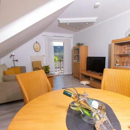 Ferienweingut Juergen Beth Apartment Krov Exterior photo